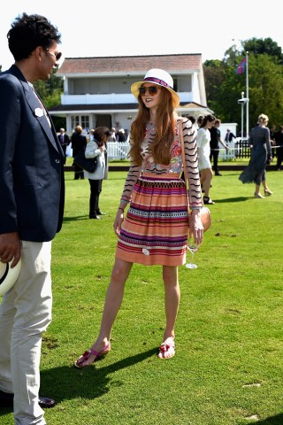 700065097 AJ 9147 CF7BC24DFDDF367C8CCFE44F0F1431F5